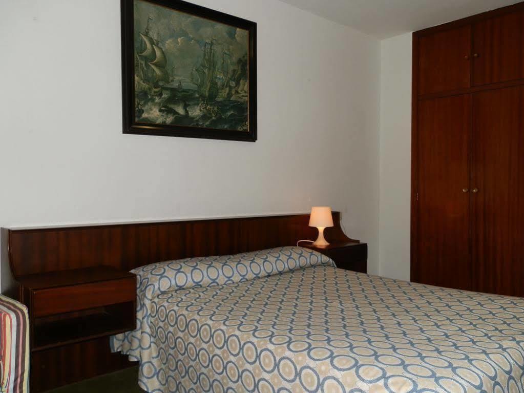 Apartamentos Turisticos Beatriz Perillo Esterno foto